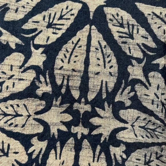 Peter Miller. Short sleeves. Small. - Picture 3 of 3